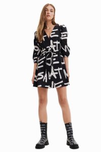 Desigual Lyhyt with messages Naisten Mekko | YLBAC7590