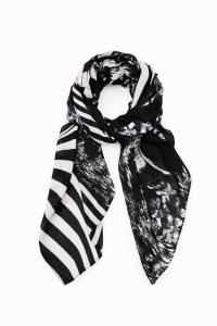 Desigual Recycled patchwork foulard Naisten Huivit | BMAWJ6095